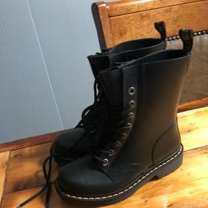Dr Marten Drench Matt Black